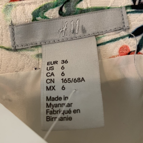 H&M Brocade Floral Crane Print pencil skirt size 6 - Picture 3 of 3